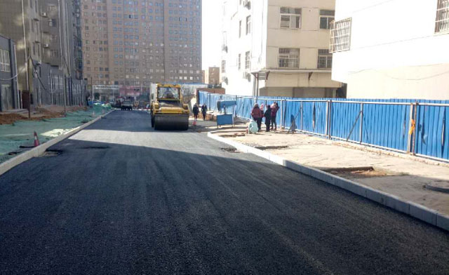 12月22日孟津县城富平南路建造工程采购一台100吨3x15米地磅